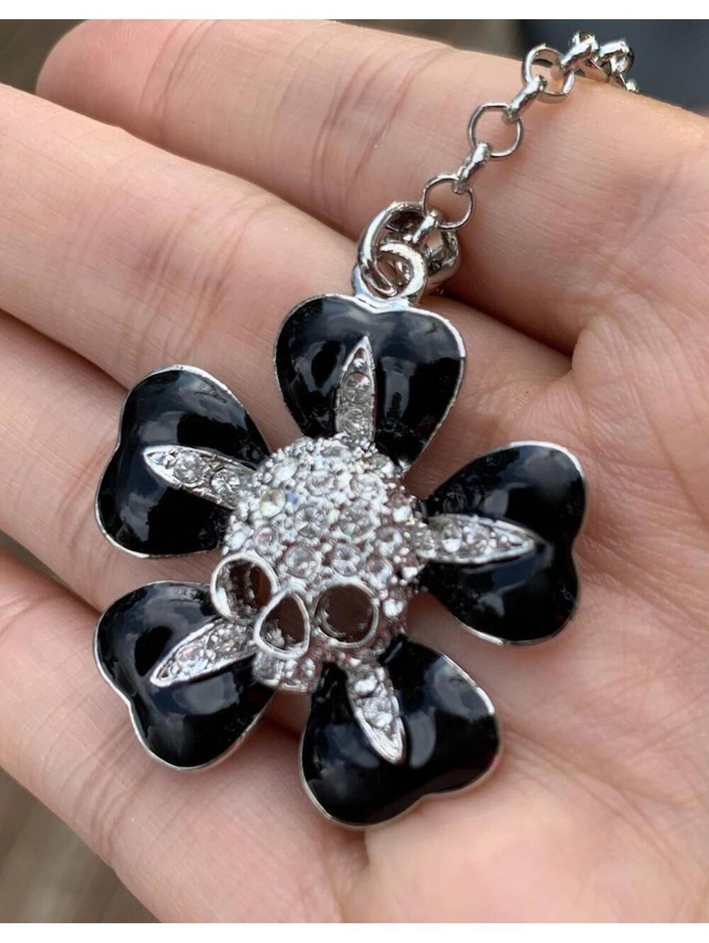 Vivienne Westwood Skull Clover Necklace Choker New Silver Black Crystal new